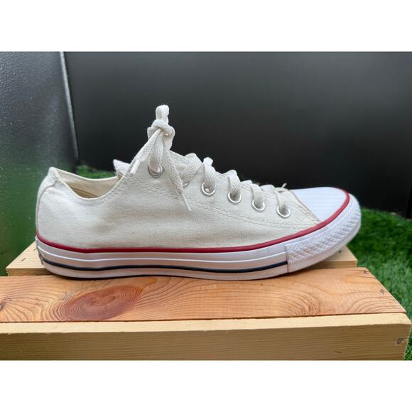 Converse-Chuck Taylor- Classic White- Low Tops- Size 7M/9W main image 10